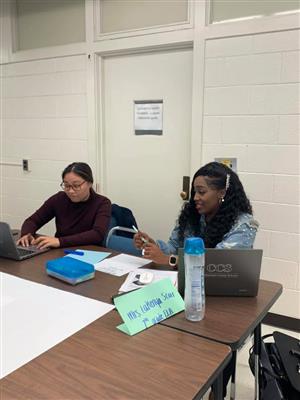 International teachers participating in the International Teachers Workshop